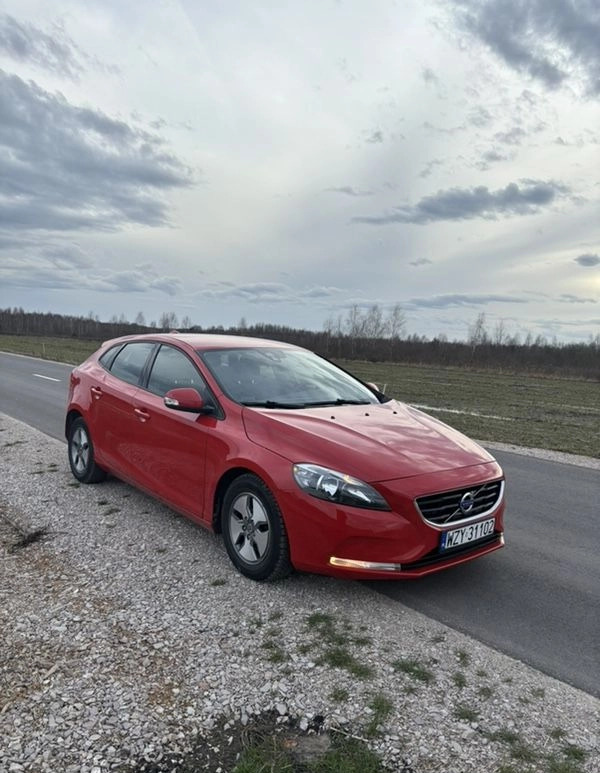 Volvo V40 cena 37000 przebieg: 140000, rok produkcji 2013 z Mszczonów małe 11